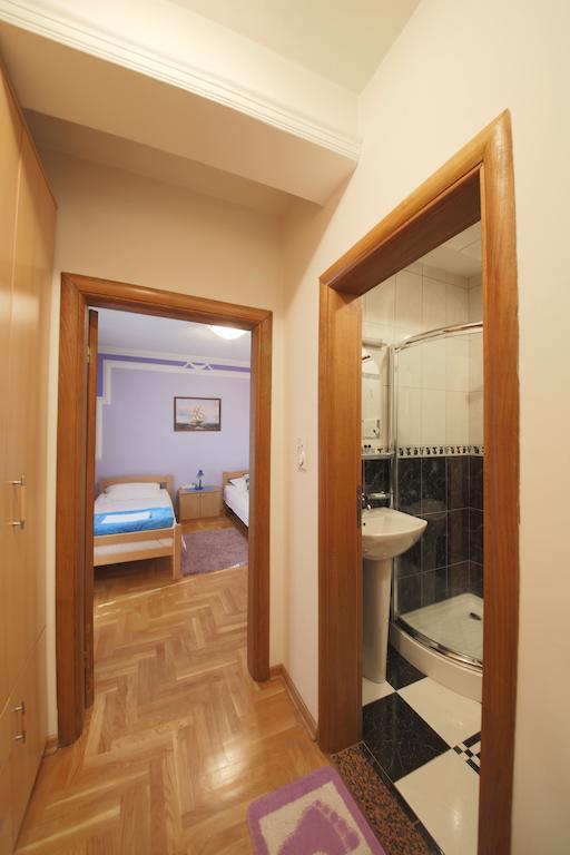 Guest House Pansion 10 سيتينيي الغرفة الصورة